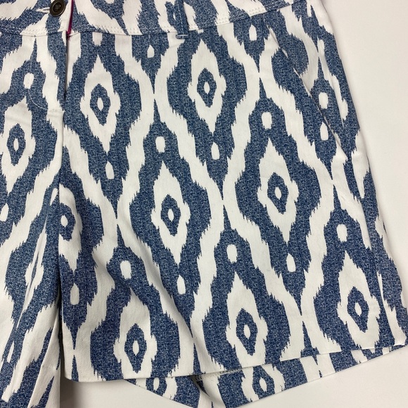 Isaac Mizrahi New York Dotty Print Short NWT 10 - Picture 6 of 7